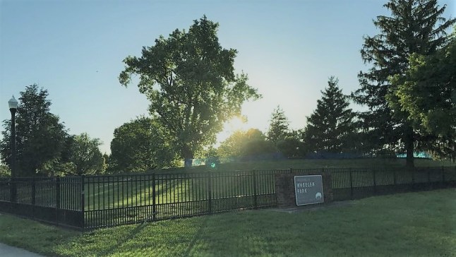 wheeler park fence Columbus area dog walkers 43207 43215